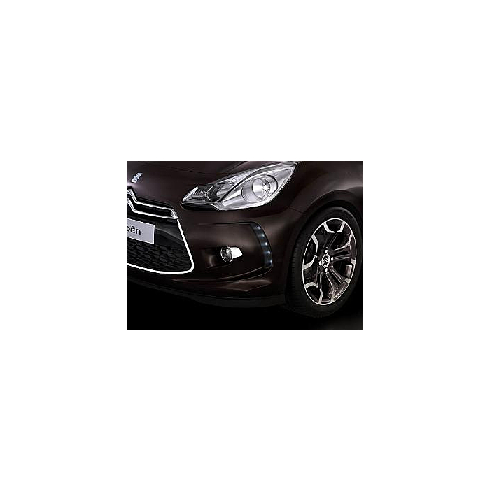 Citroën DS3 (2011 - 2018) chrome trim parts for the foglights