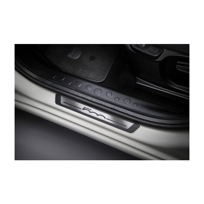 Fiat 500L scuff plates with 500 logo