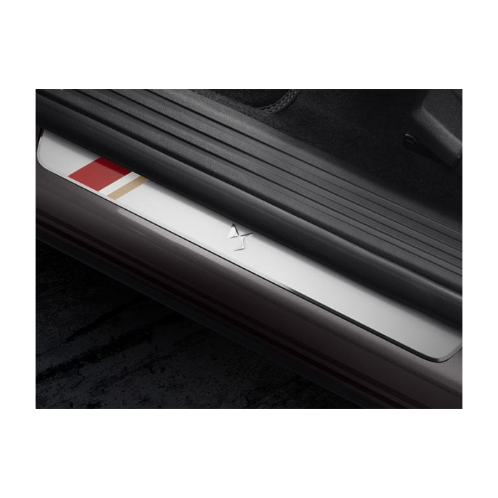 DS3 Crossback / DS7 scuff plate PERFORMANCE (right)