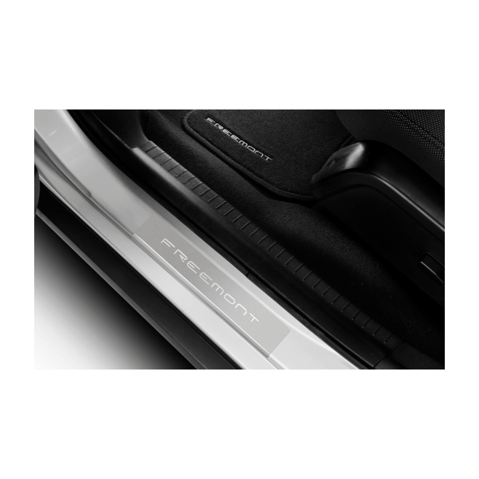 Fiat Freemont scuff plates stainless steel