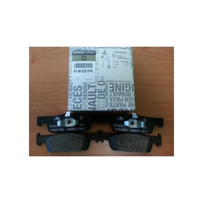 Dacia Logan / Sandero 2012 - .. brake pads set front