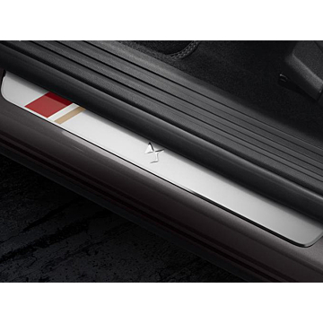 DS3 Crossback / DS7 scuff plate PERFORMANCE (right)