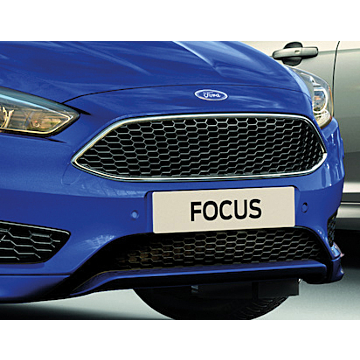 Ford Focus (09/2014 - 03/2018) front bumper skirt with high-gloss black spoiler and integrated lower grille