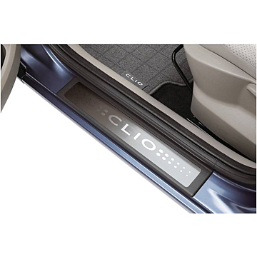 Renault Clio 2005 - 2012 scuff plates (3-drs)
