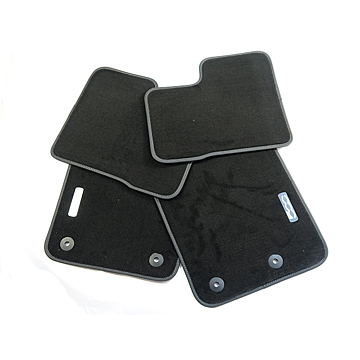 Fiat 500X floor mats velors with 500-logo black