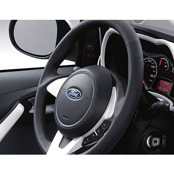 Ford Ka (05/2014 - 05/2016) leather steering wheel black with edge in Pearl White and white stitching