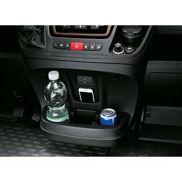 Fiat Ducato 2014 - .. open storage compartment with cup holders
