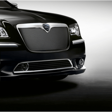 Lancia Thema grill with honeycomb structure chrome