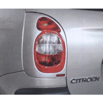 Musketier Citroën Xsara Picasso tail lights covers needs to be painted