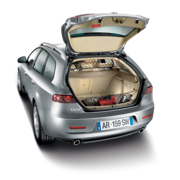 Alfa Romeo 159 stationwagon dog guard