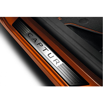 Renault Captur scuff plates black